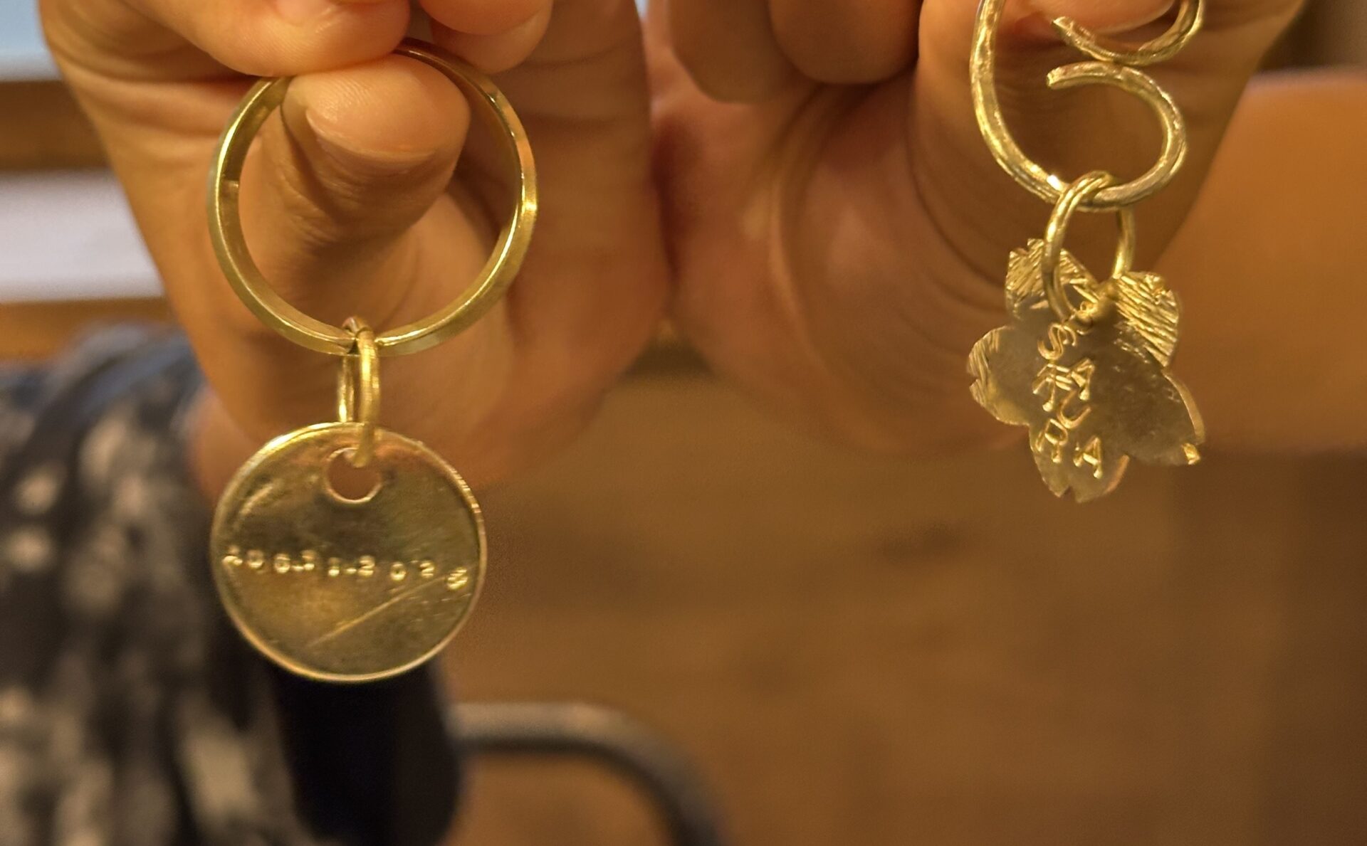 【大分で体験】真鍮やシルバーを使ったオリジナルキーホルダー作りができる！マリーヤン新メニュー登場